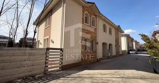 Casă Dobroești