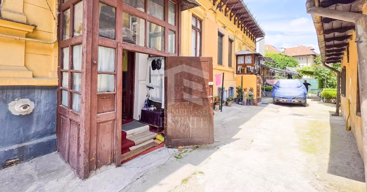Apartament de vânzare cu 3 camere, mobilat în zona Dacia, Sector 2