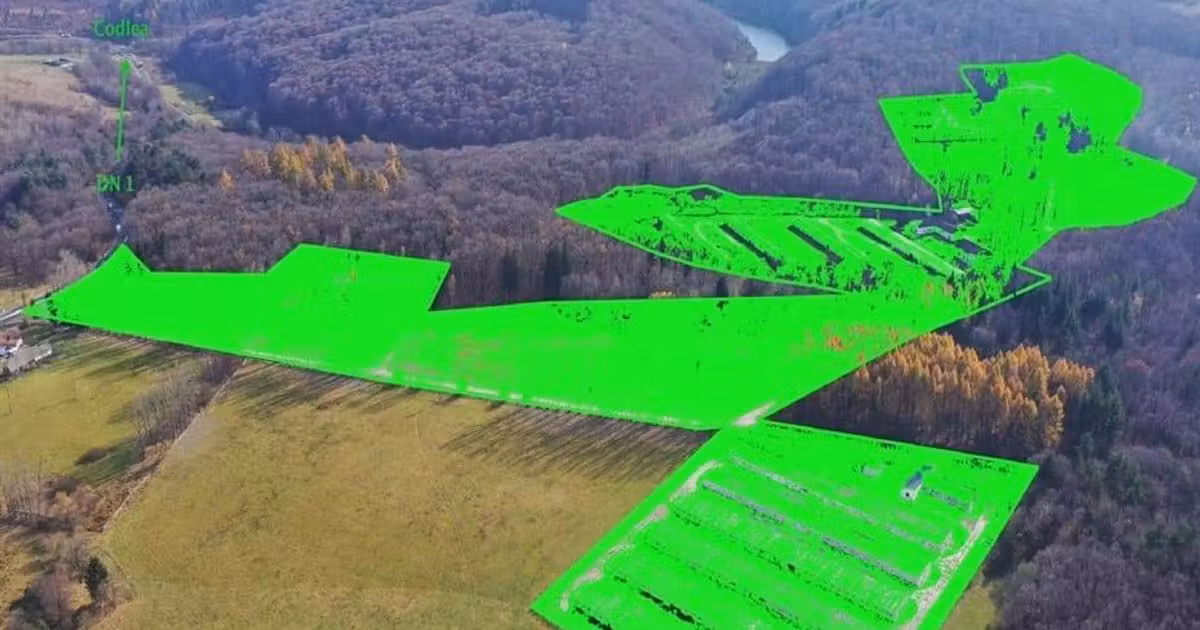 Teren Construcții intravilan de vânzare de 186000 mp, în Codlea