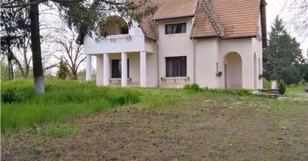 Casă de vânzare cu 5 camere în Petrăchioaia