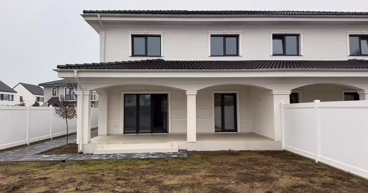 Duplex de vânzare cu 4 camere în Dumbrăvița