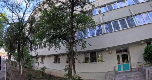 Apartament Titan