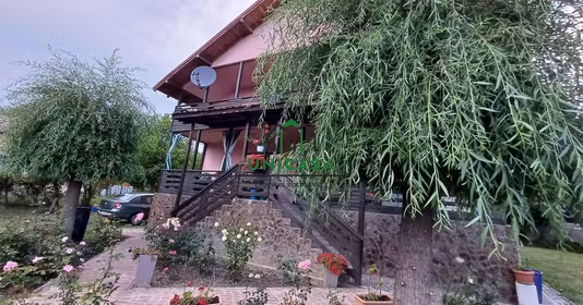 Casă Bunești