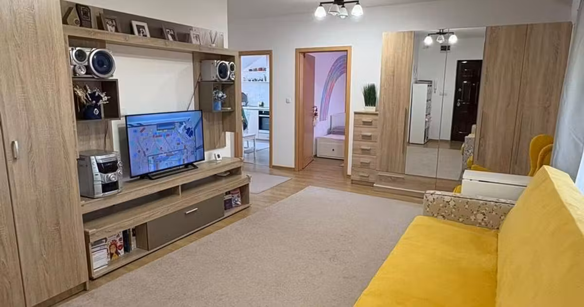 Apartament de vânzare cu 3 camere, mobilat în Giroc