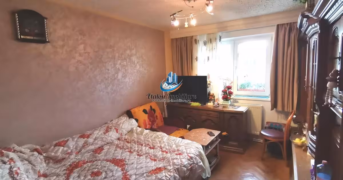 Apartament de vânzare cu 2 camere în zona Mărăței, Piatra-Neamț