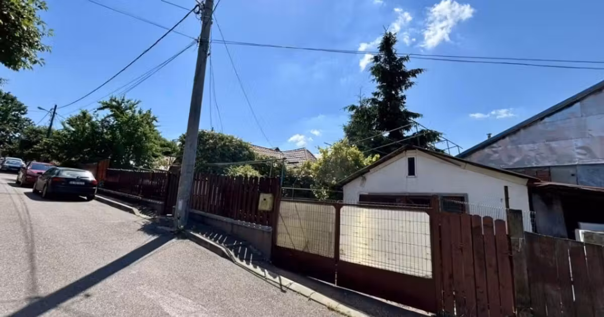 Casă individuală de vânzare cu 4 camere în zona Central, Iași