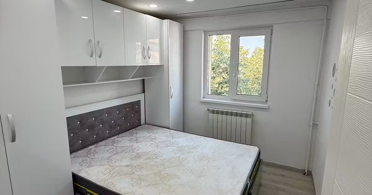 Apartament de vânzare cu 3 camere în zona Arcu, Iași