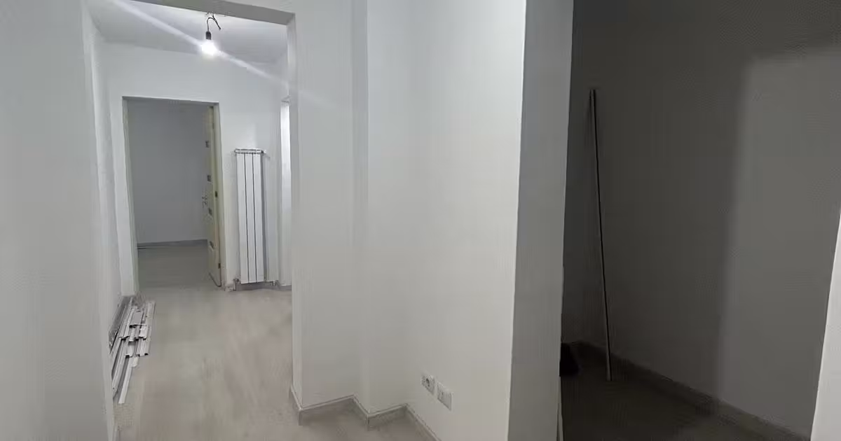 Apartament de vânzare cu 3 camere în zona Sud, Focșani