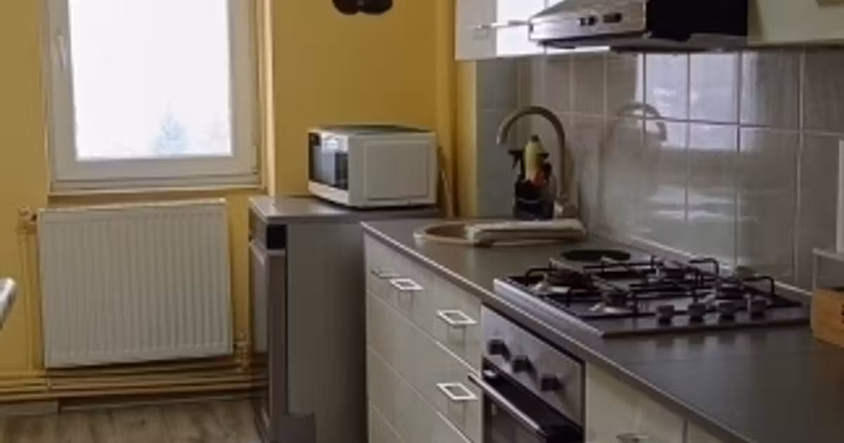 Apartament de vânzare cu 4 camere în zona Cug, Iași