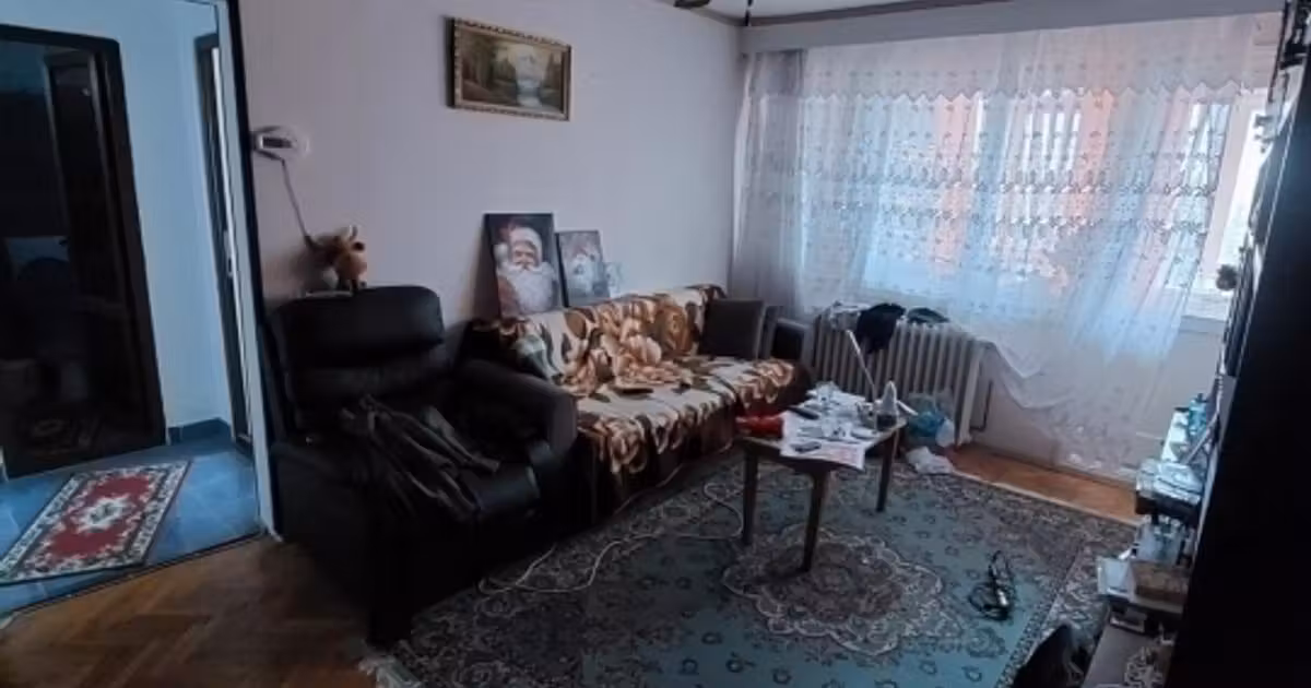 Apartament de vânzare cu 2 camere în zona Podu Roș, Iași