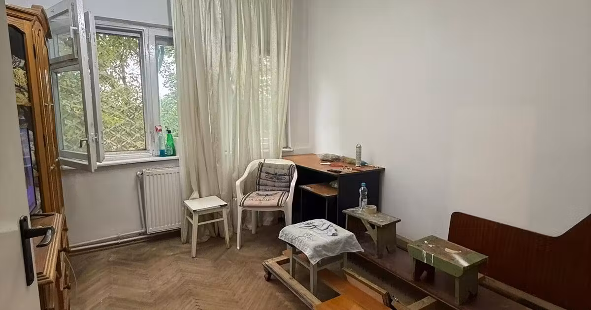 Apartament de vânzare cu 3 camere în zona Gară, Focșani