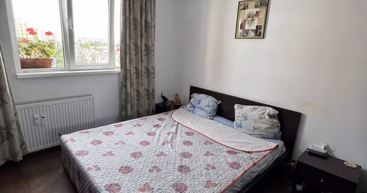 Apartament de vânzare cu 2 camere, mobilat în zona Malu Roșu, Ploiești
