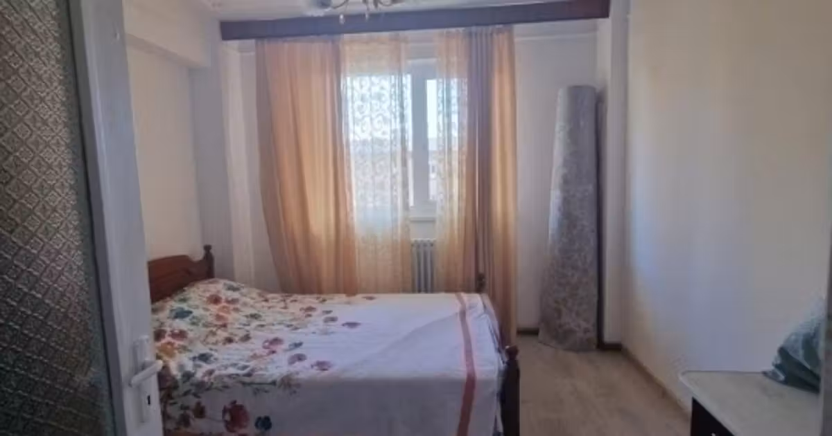 Apartament de vânzare cu 3 camere în zona Centru Civic, Iași