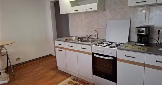 Casă Petrești