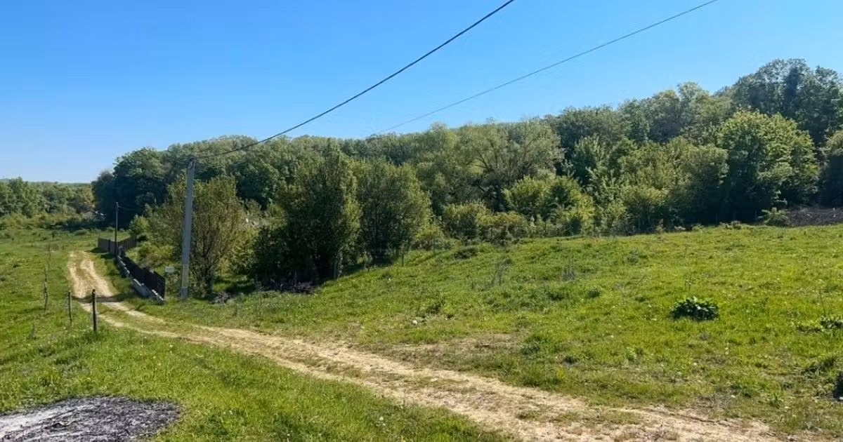 Teren agricol intravilan de vânzare de 650 mp, în zona Bucium, Iași