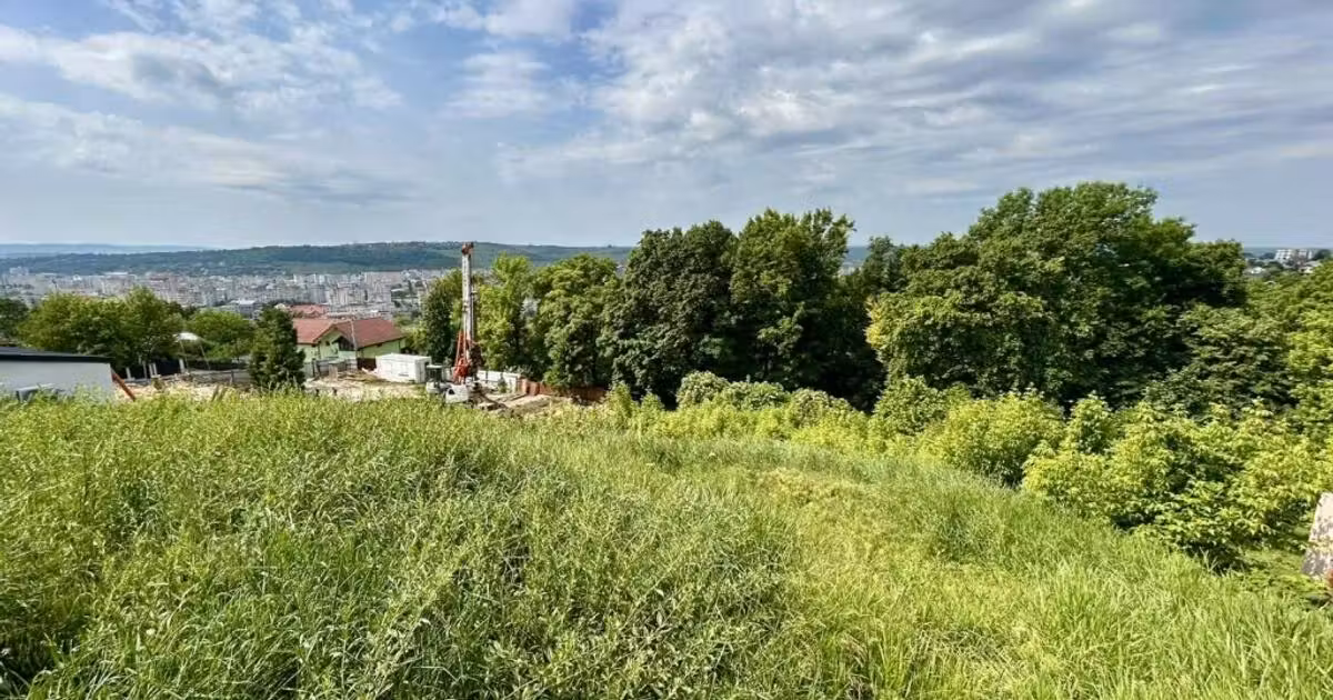 Teren Construcții intravilan de vânzare de 1433 mp, în zona Central, Iași