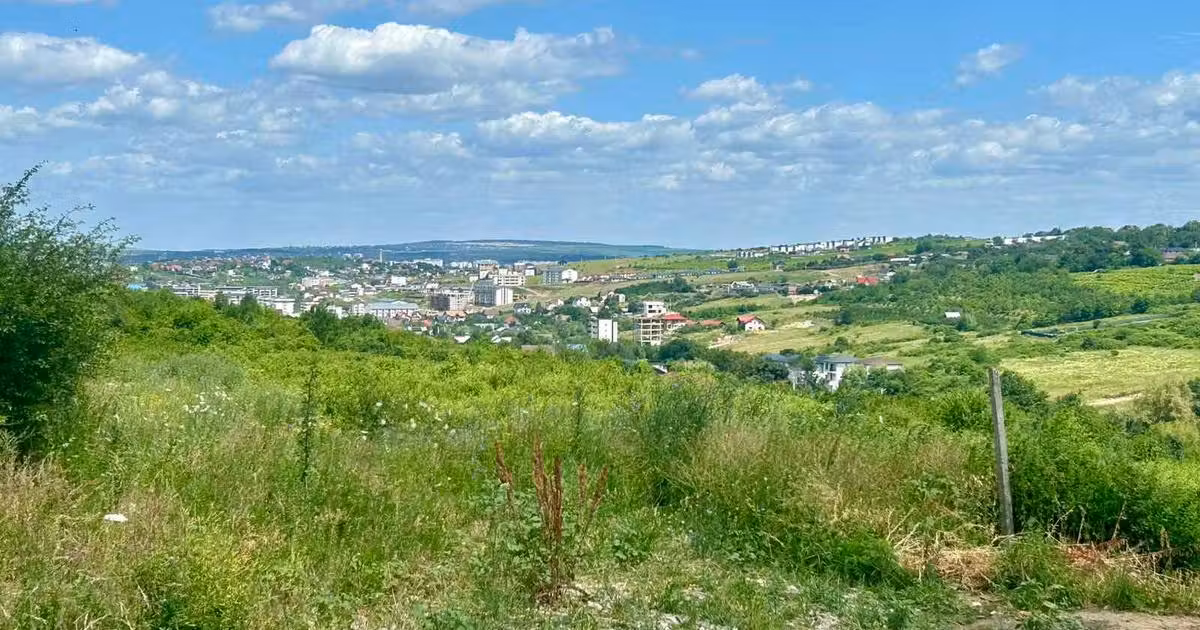 Teren intravilan de vânzare de 670 mp, în zona Vișani, Iași