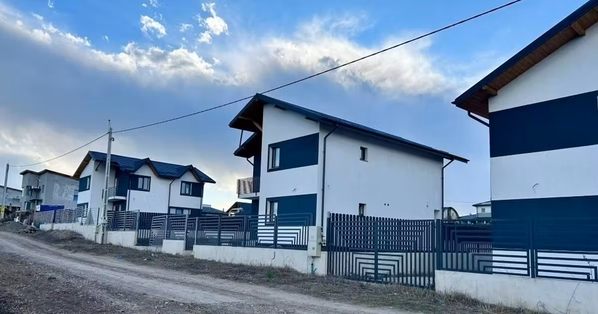 Casă individuală de vânzare cu 4 camere în zona Central, Iași