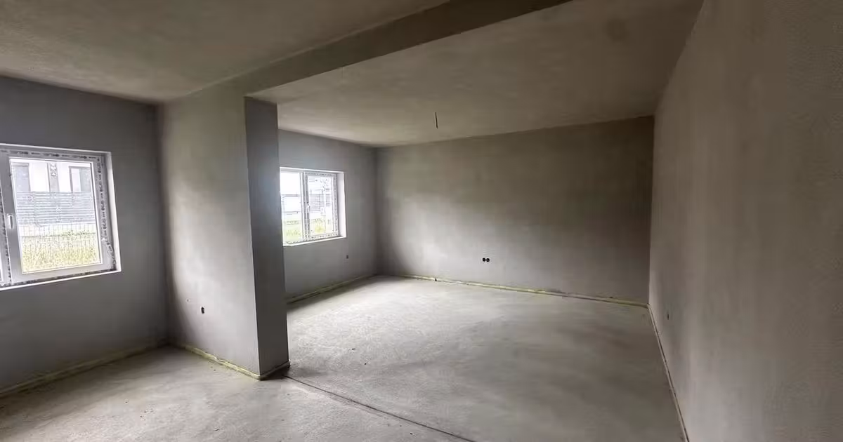 Casă individuală de vânzare cu 5 camere în Cisnădie