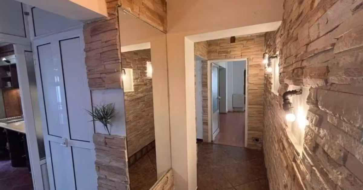 Apartament de vânzare cu 3 camere în zona Gară, Iași