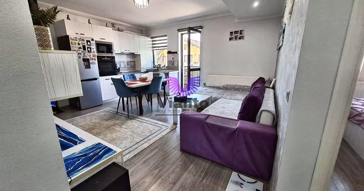 Apartament de vânzare cu 3 camere, mobilat în Șelimbăr