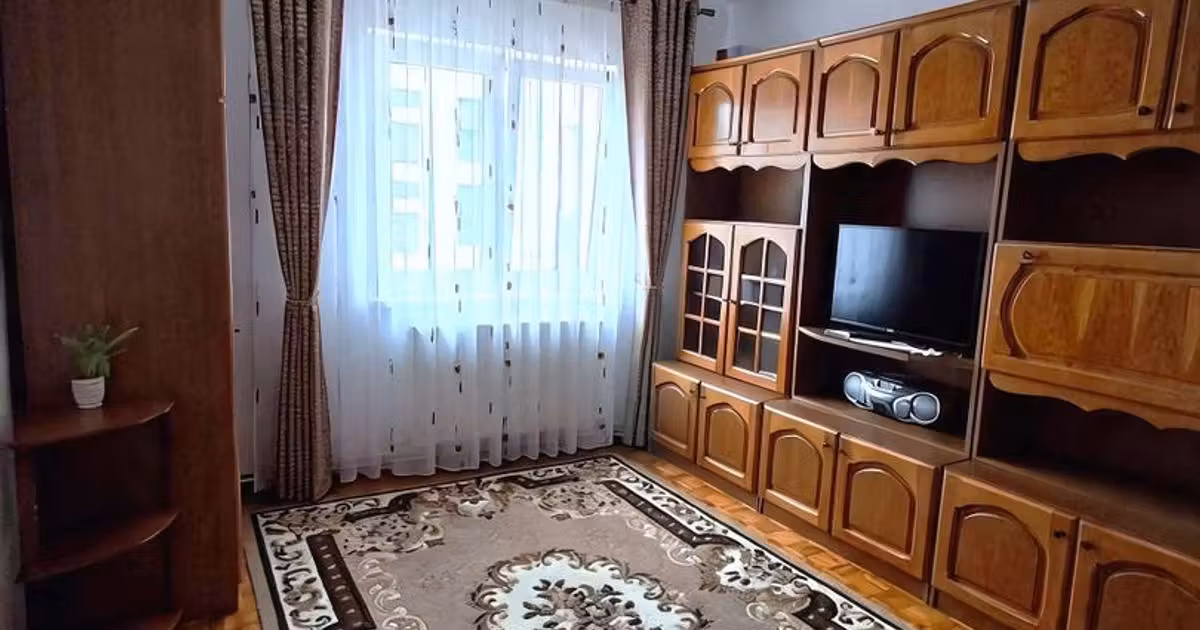 Apartament de vânzare cu 2 camere, mobilat în zona Hipodrom 1, Sibiu