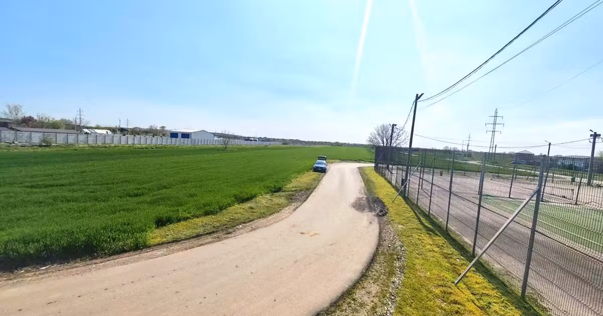 Teren Construcții intravilan de vânzare de 13602 mp, în Zurbaua