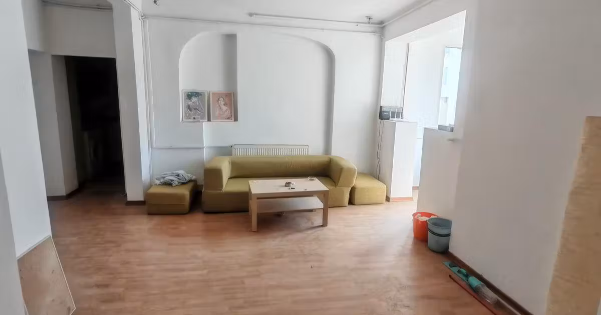 Apartament de vânzare cu 3 camere în zona Eminescu, Sector 2