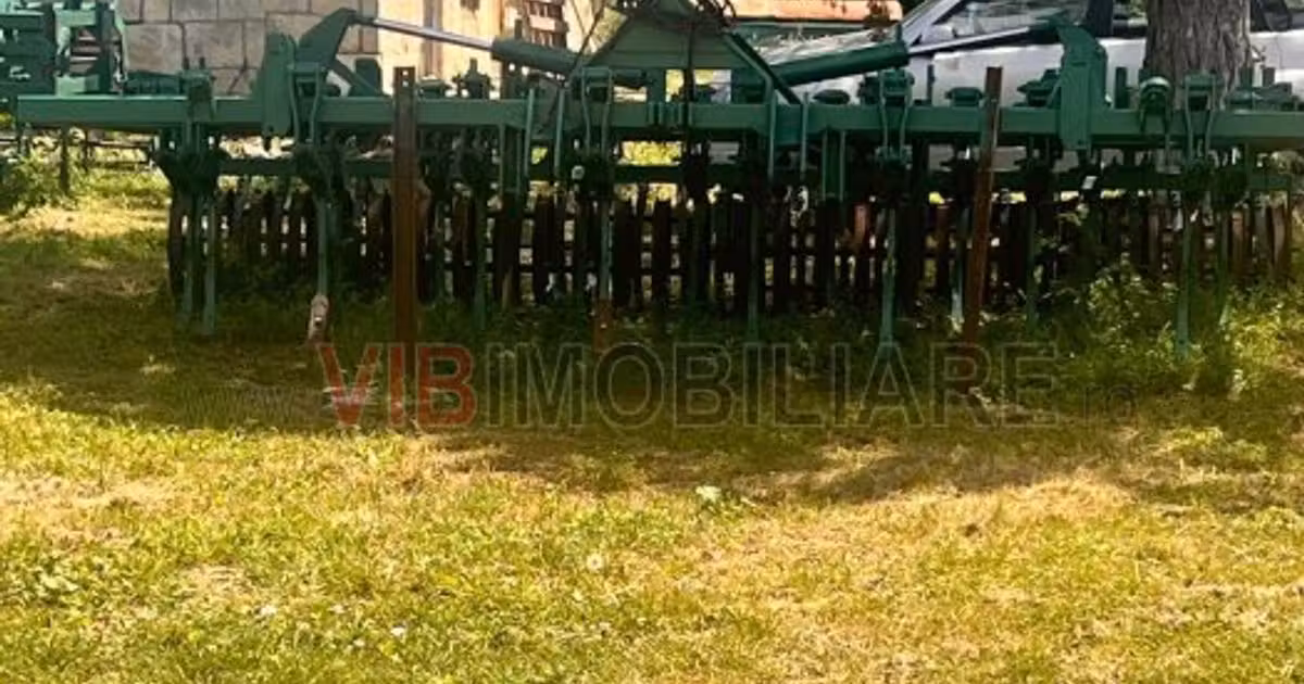 Teren de vânzare de 200000 mp, în zona Sud, Constanța