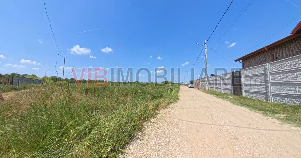 Teren intravilan de vânzare de 13659 mp, în Răcari