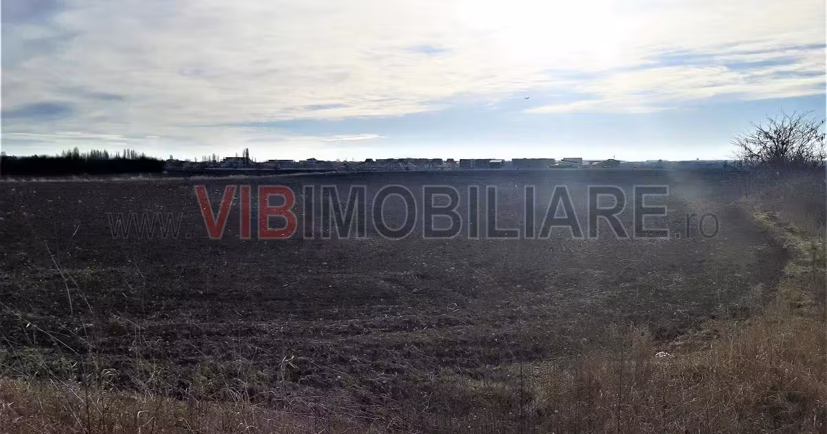 Teren intravilan de vânzare de 8800 mp, în Otopeni