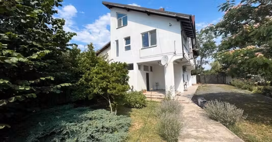 Casă Brănești