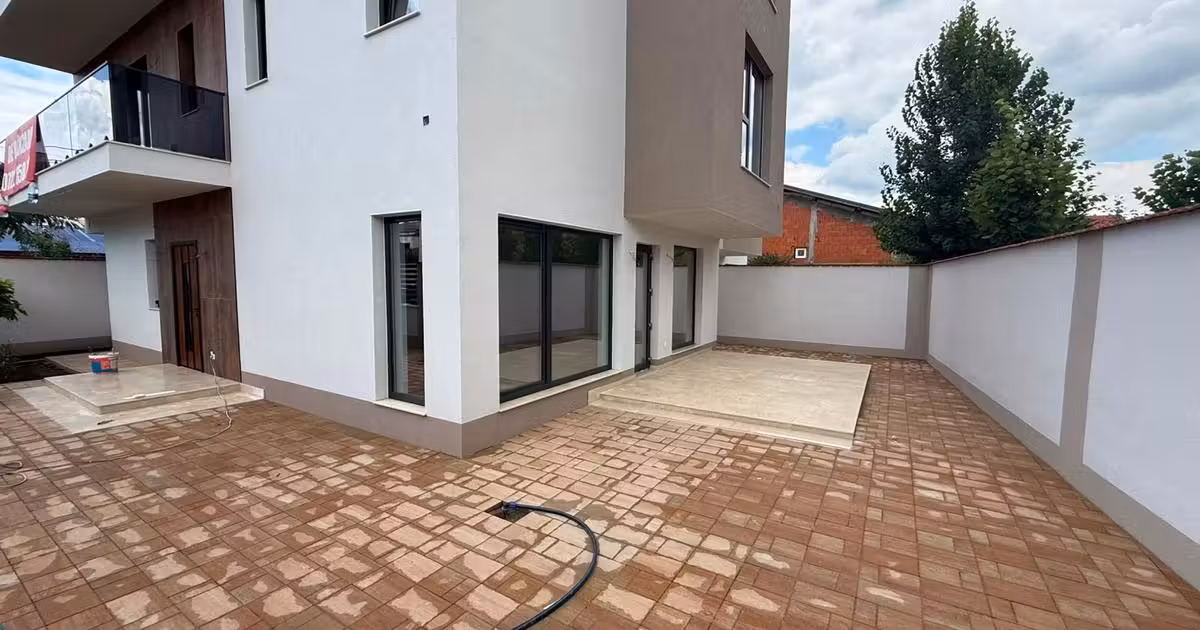 Casă individuală de vânzare cu 4 camere în zona Prelungirea Ghencea, Sector 6