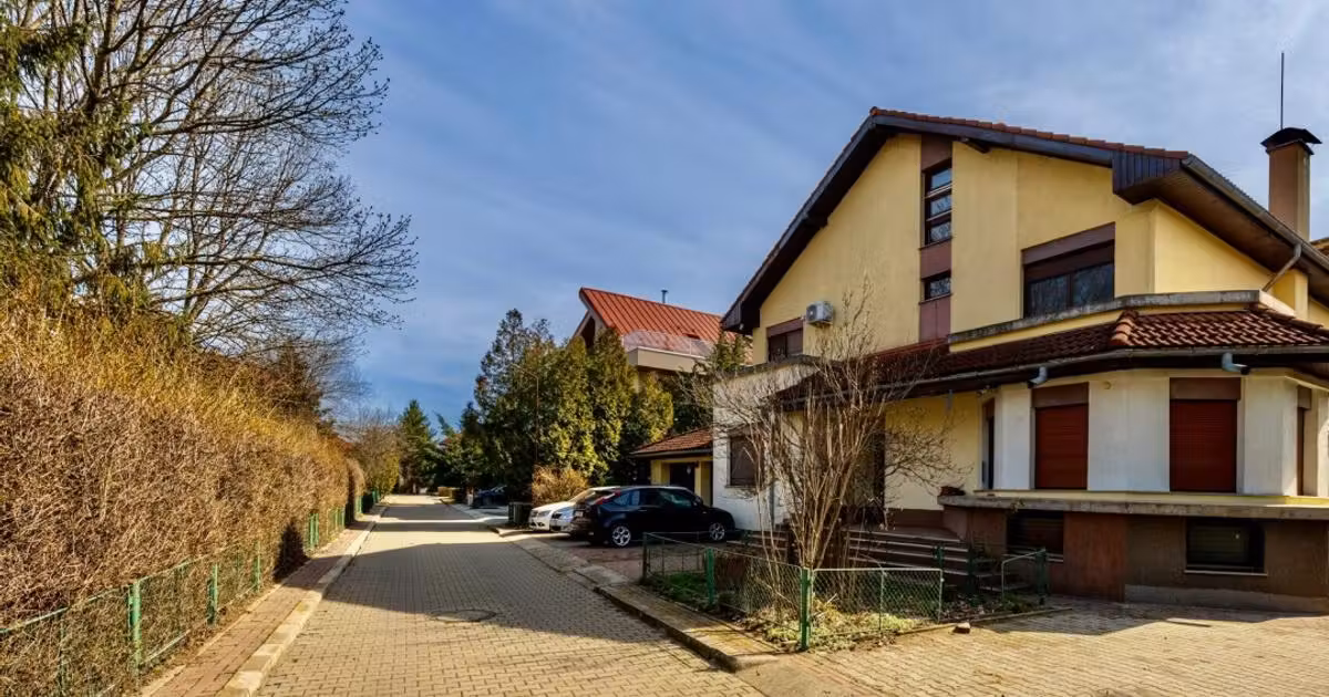 Casă individuală de vânzare cu 7 camere în zona Pipera, Sector 1