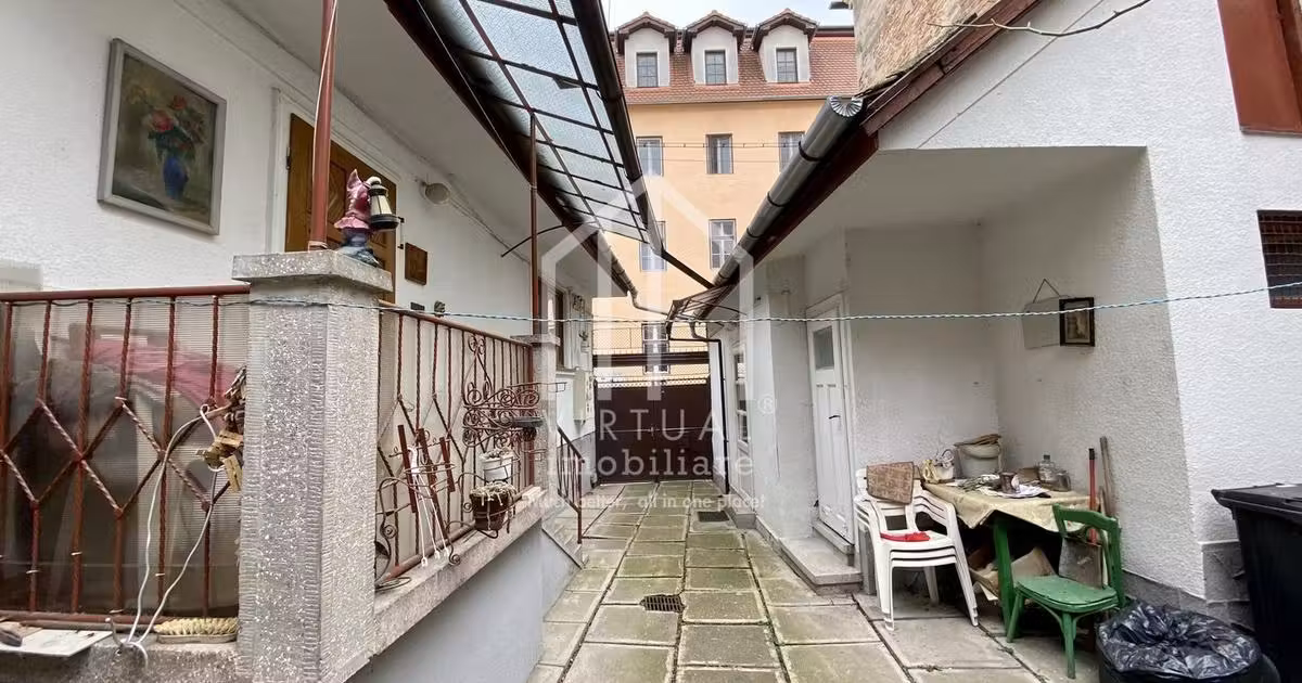 Casă individuală de vânzare cu 3 camere, mobilată în zona Ultracentral, Sibiu