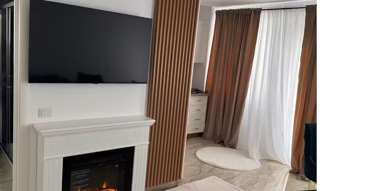 Apartament de vânzare cu 3 camere în zona Est, Craiova