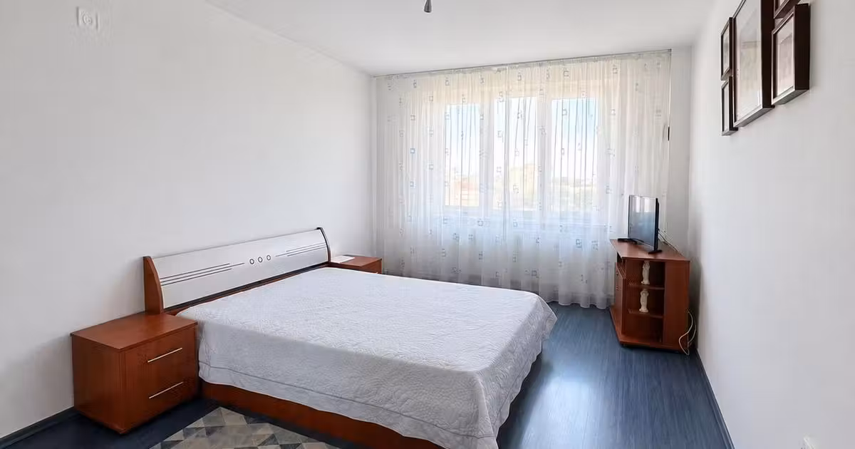 Apartament de vânzare cu 3 camere, mobilat în zona Astra, Brașov