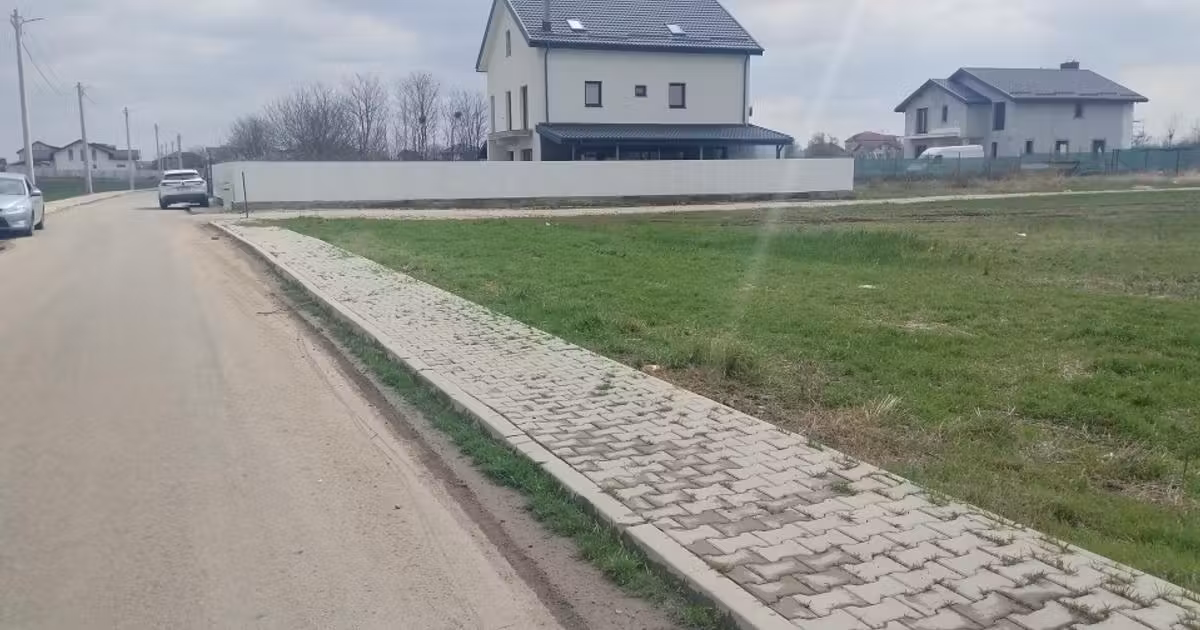 Teren Construcții intravilan de vânzare de 450 mp, în Dragomirești-Vale