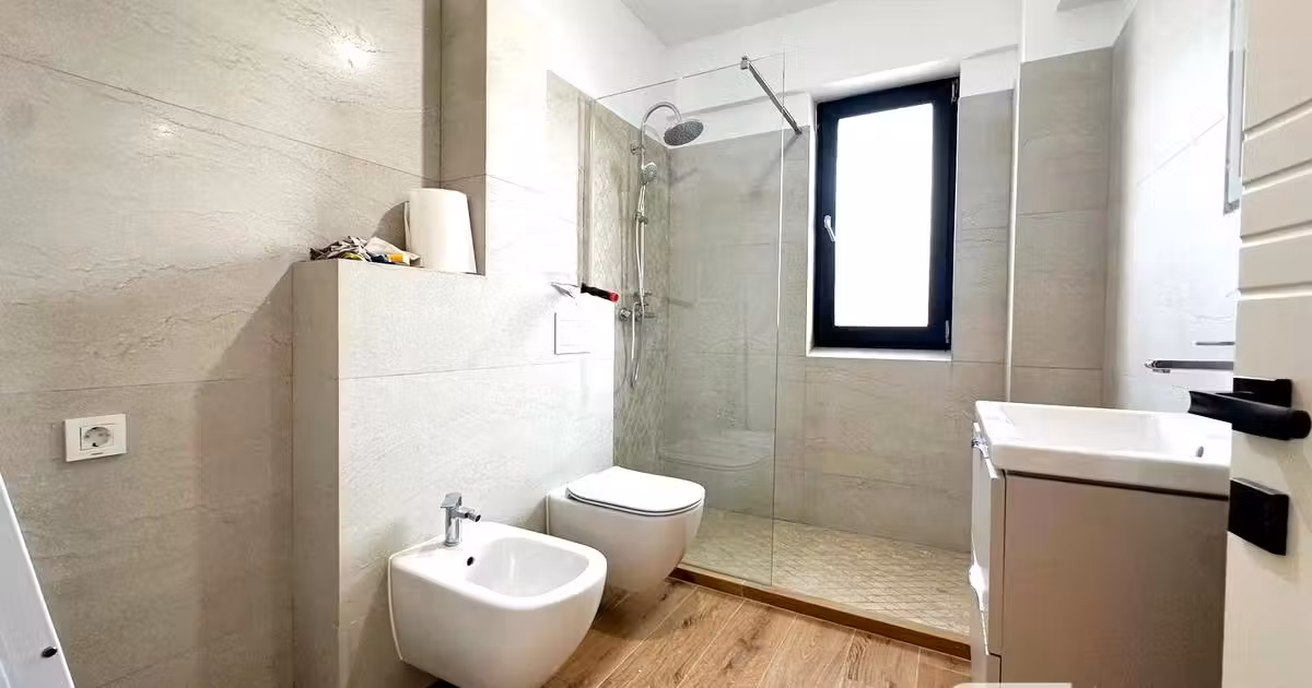 Apartament de vânzare cu 3 camere în zona Galata, Iași