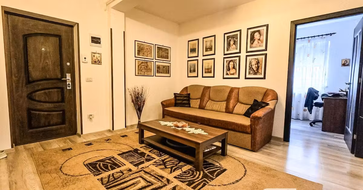 Apartament de vânzare cu 3 camere în Valea Lupului