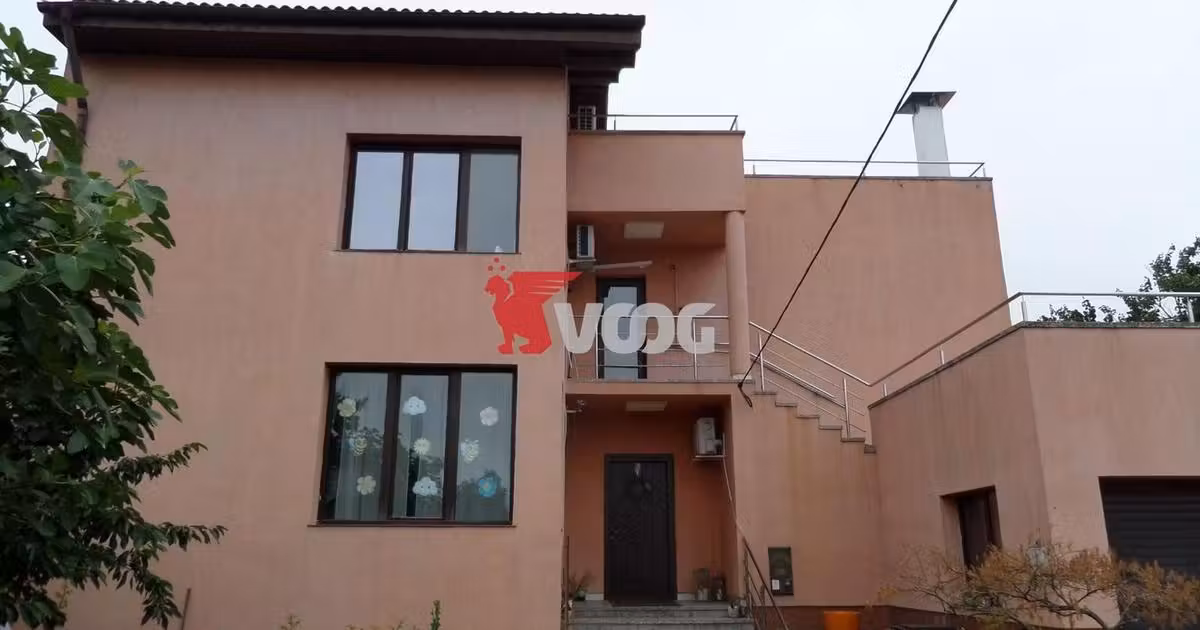 Casă individuală de vânzare cu 8 camere în zona Mehala, Timișoara