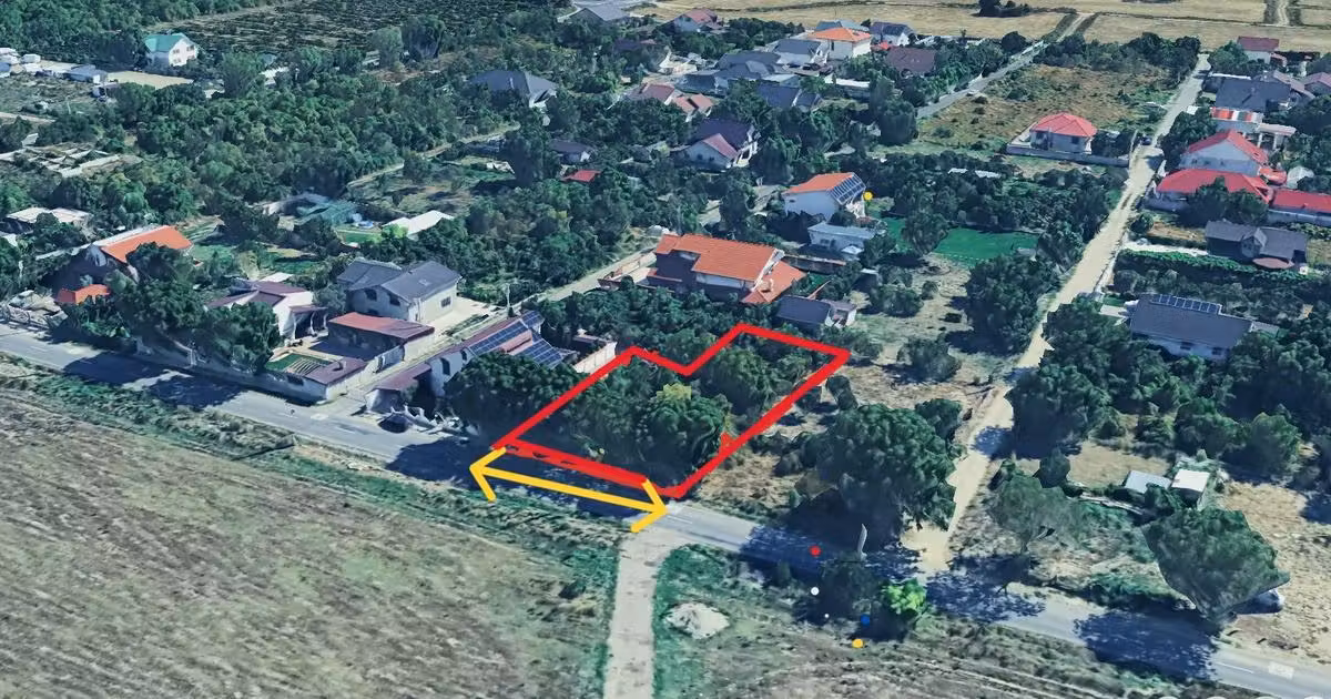 Teren intravilan de vânzare de 1000 mp, în zona Vest, Focșani