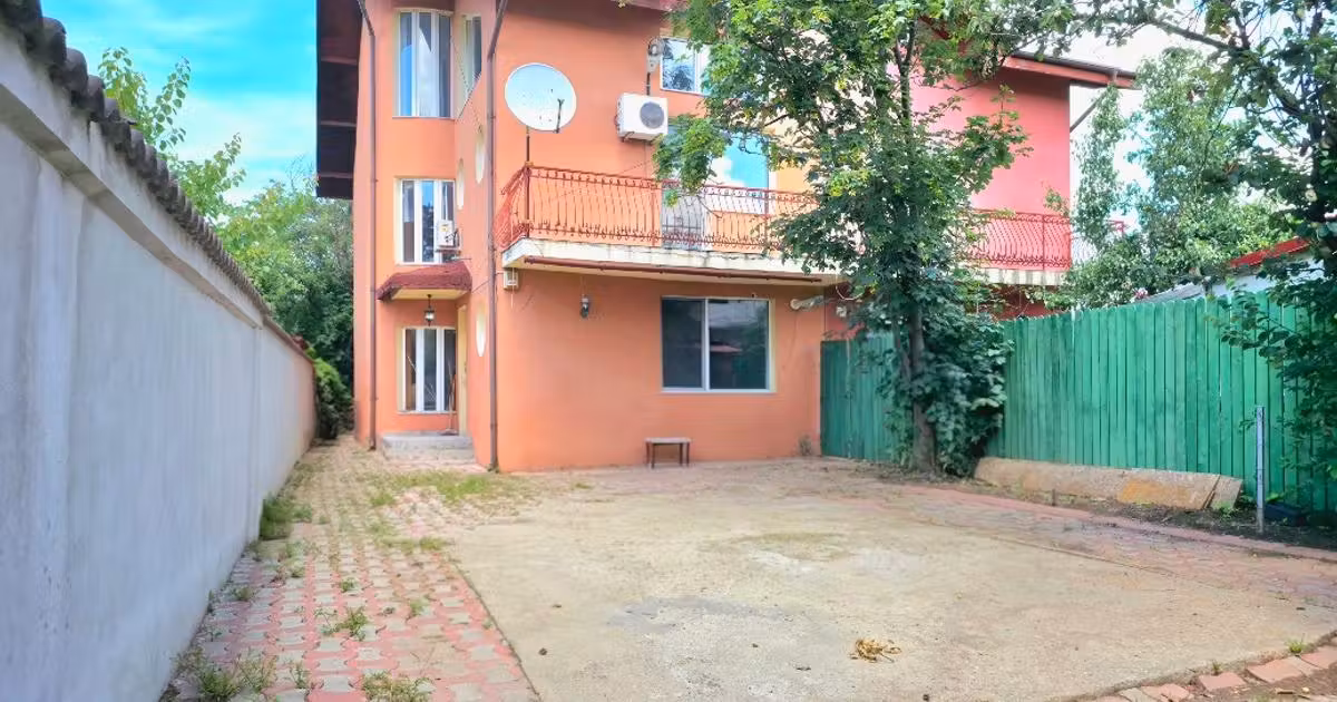 Casă individuală de vânzare cu 5 camere, mobilată în Dudu