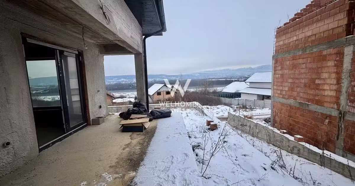 Casă individuală de vânzare cu 4 camere în Șelimbăr