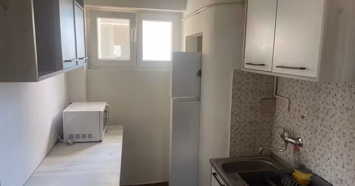 Apartament de vânzare cu 2 camere în zona Mitropolie, Ultracentral