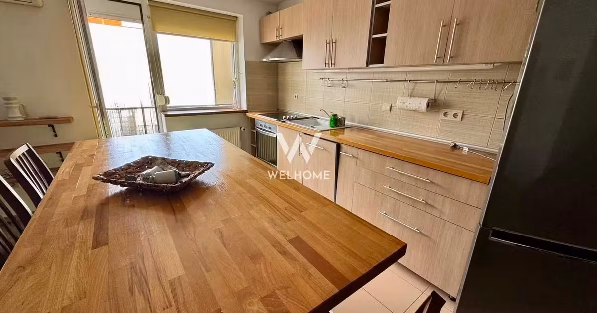 Apartament de vânzare cu 3 camere, mobilat în zona Hipodrom 4, Sibiu