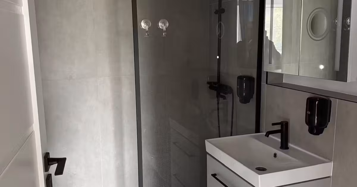 Apartament de vânzare cu 2 camere, mobilat în Sinaia