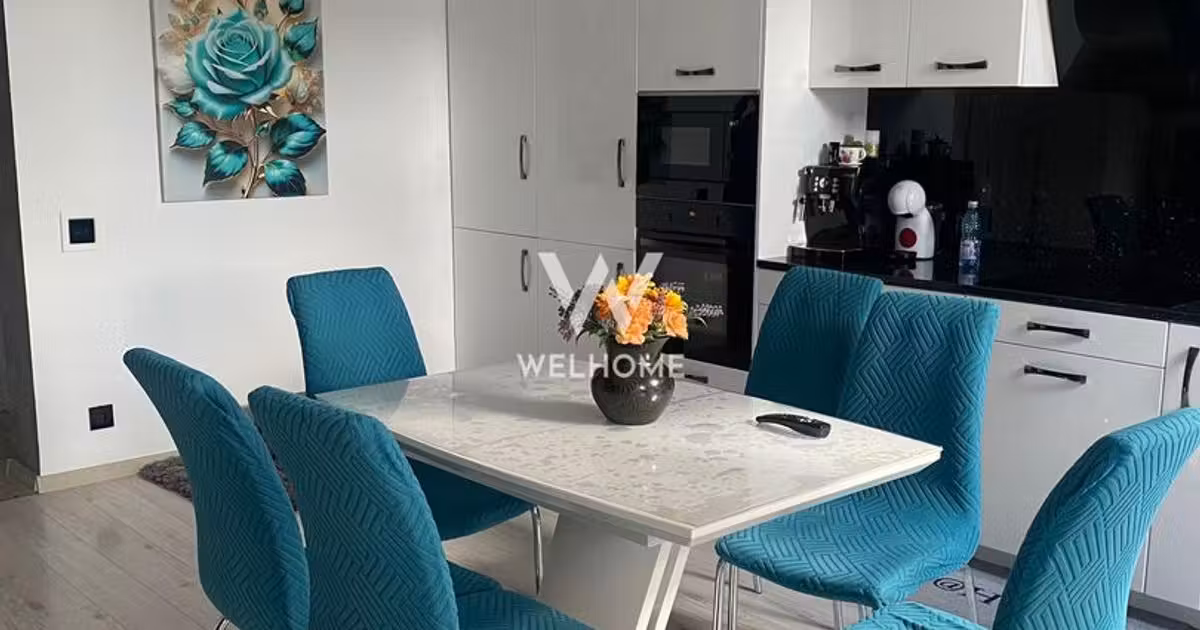 Apartament de vânzare cu 3 camere, mobilat în Șelimbăr