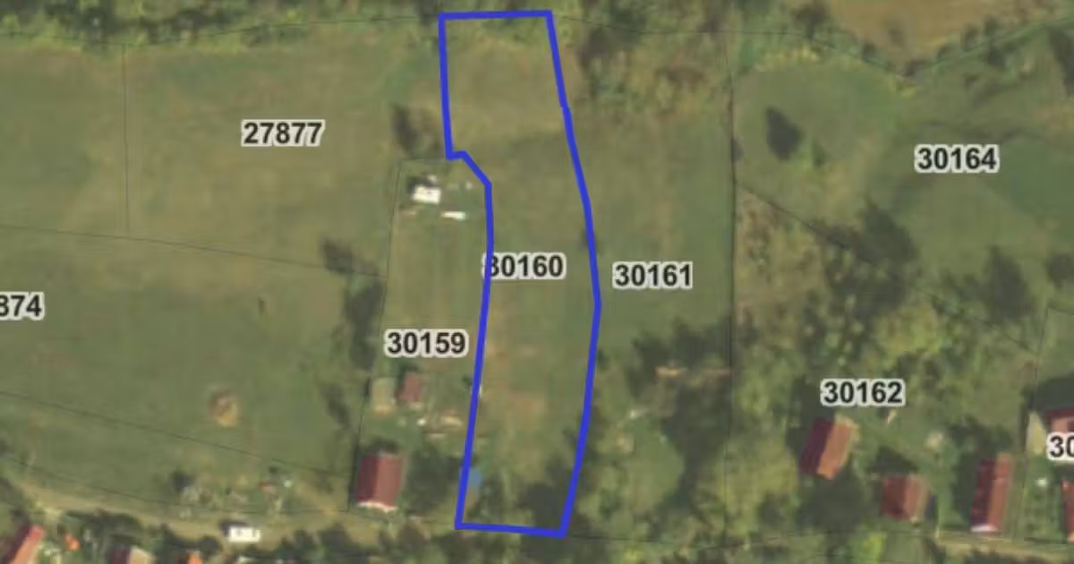 Teren intravilan de vânzare de 2675 mp, în Pădureni