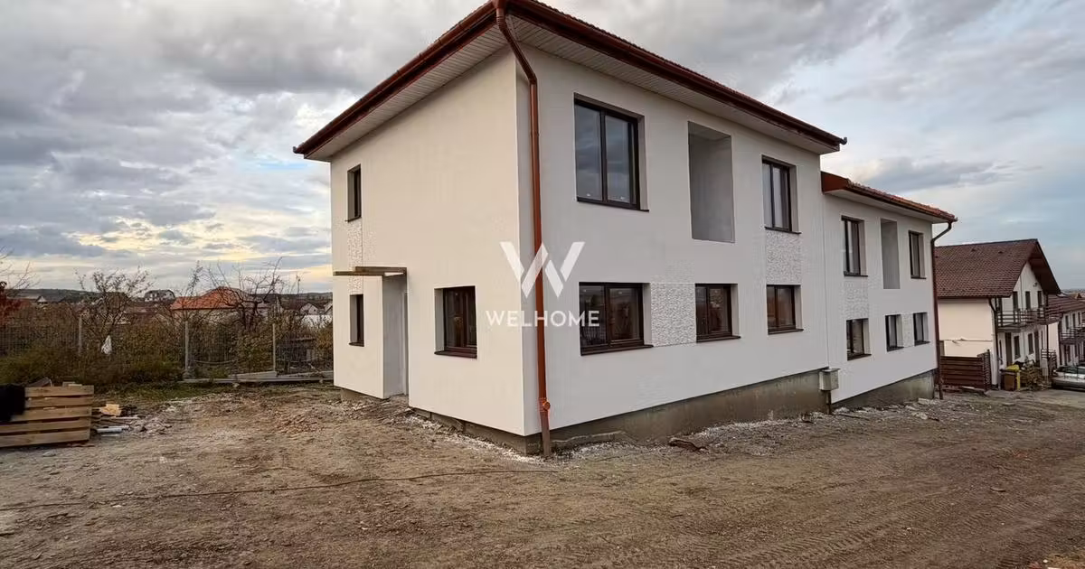 Duplex de vânzare cu 4 camere în Șura Mică